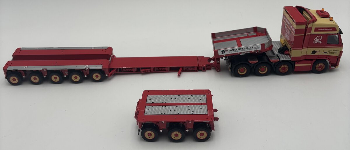 Tekno 3870 1:50 Torben Rafn Volvo FH12 Lowloader LN/Box