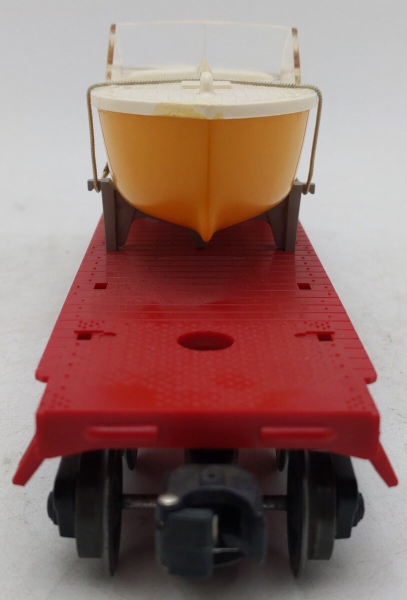 Lionel 6801-50 Vintage O Lionel Flatcar with Boat - White & Yellow Hull EX