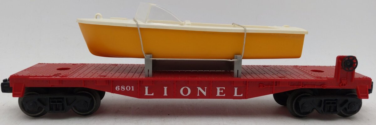 Lionel 6801-50 Vintage O Lionel Flatcar with Boat - White & Yellow Hull EX