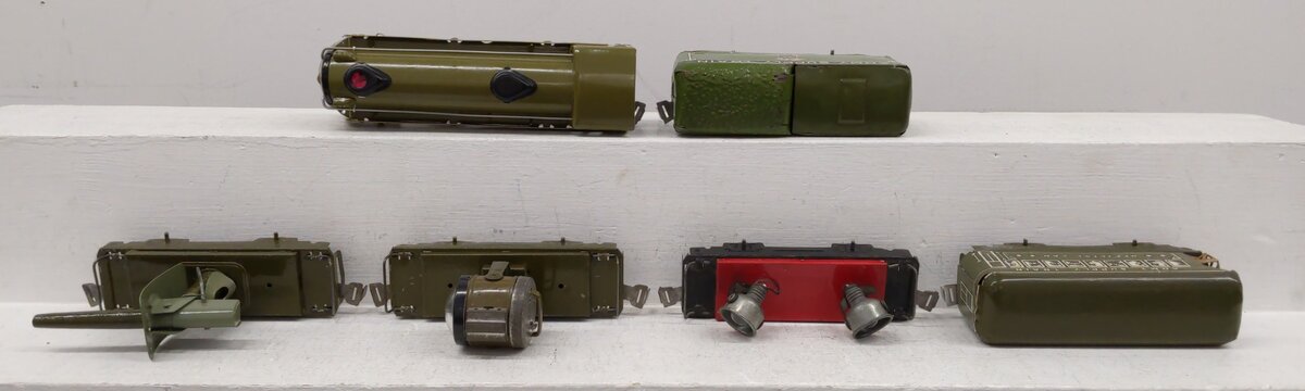Marx Vintage O Gauge Tinplate Army Steam Locomotive Freight Starter Set