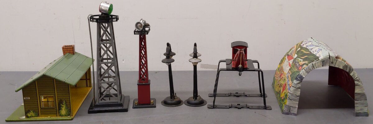 Marx Vintage O Gauge Accessories #392,429,416,0446 [7] VG