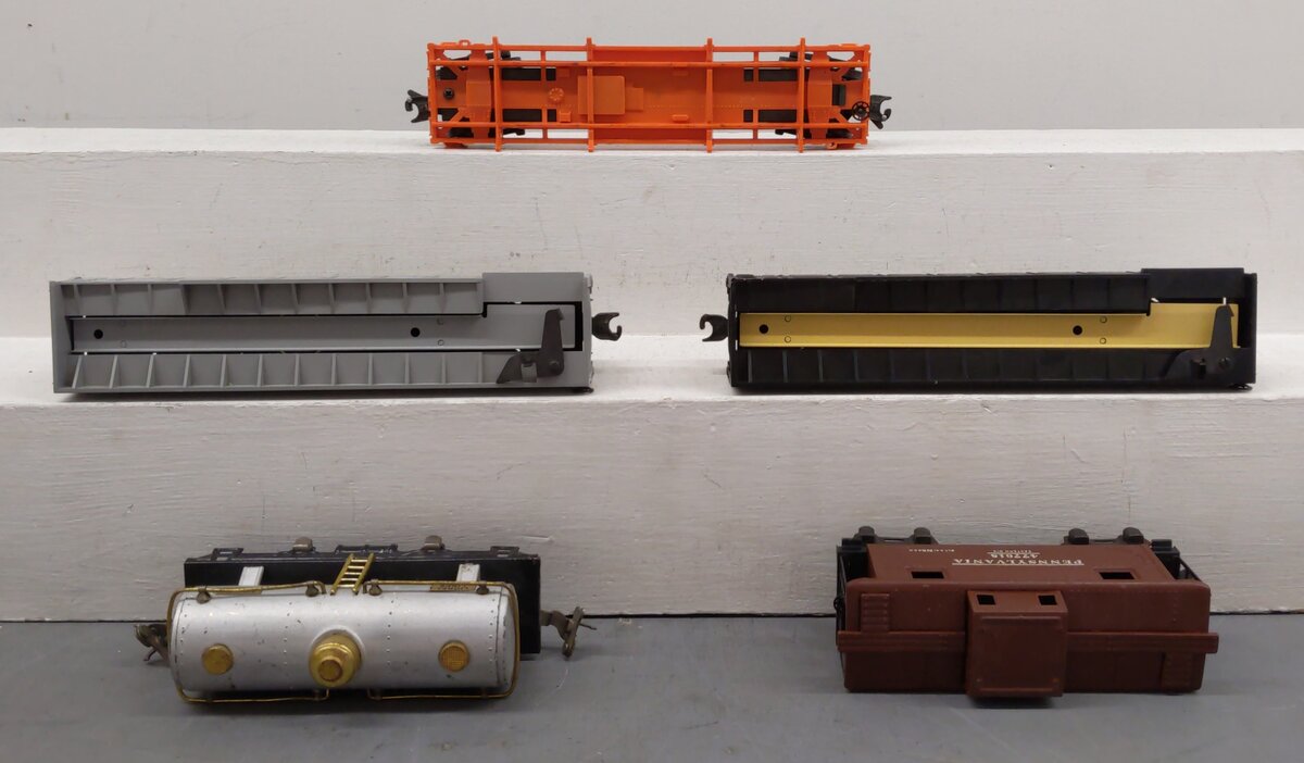 Lionel Vintage O Freight Cars: 804, 2672, 35621, 356225, 636255 [5] VG
