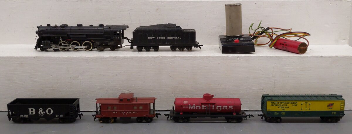 Gilbert 332 HO Vintage Hudson 4-Car Steam Freight Set EX/Box
