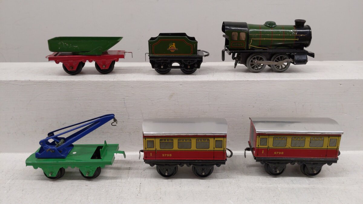 Hornby 21 Vintage O Gauge Clockwork Steam Locomotive Passenger Set VG/Box