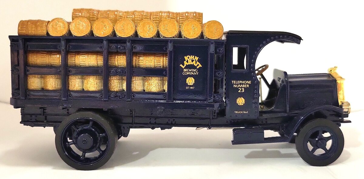 DMP 1919 1:43 Die-Cast Labatts Antique Keg Truck EX/Box