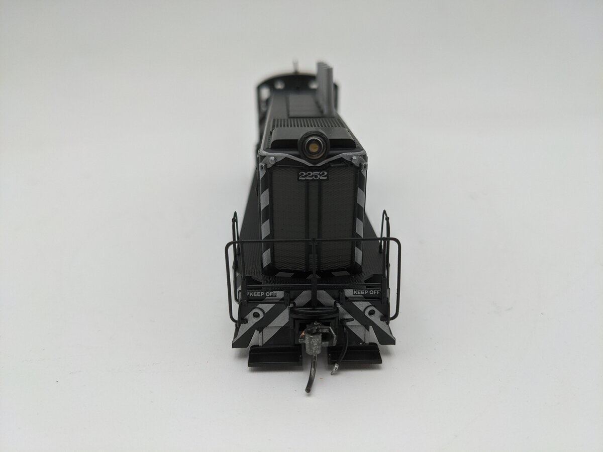 Bowser 24210 HO Atchison, Topeka & Santa Fe Baldwin VO-1000 #2252 w/ Sound & DCC EX/Box