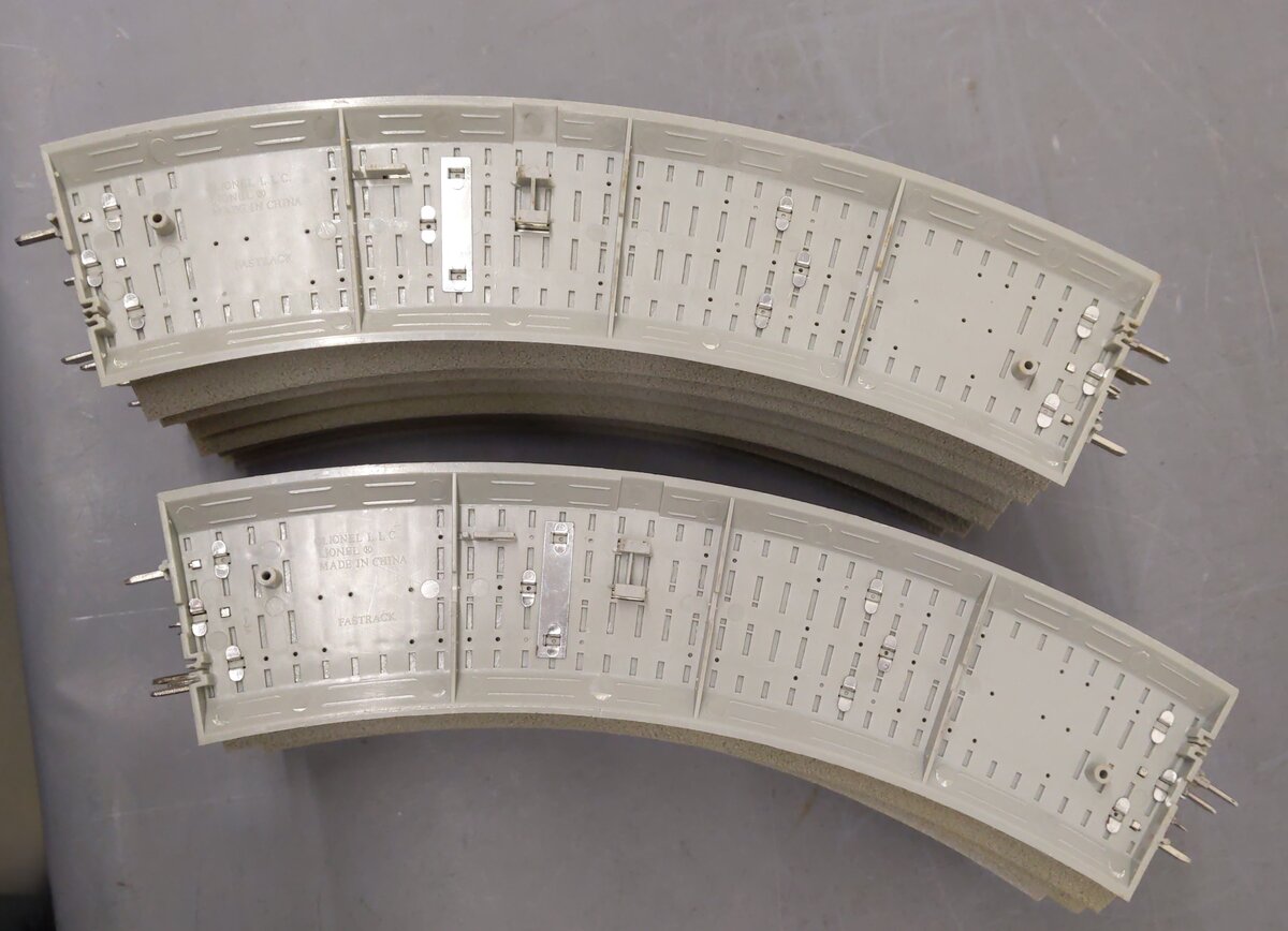 Lionel 6-12015 FasTrack O36 45-Degree Curved Track (19) VG