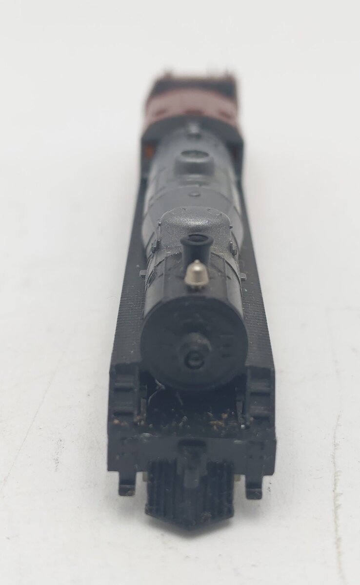 Marklin 8139 Z Scale Milwaukee Road 2-8-2 Steam Locomotive & Tender #8689 EX