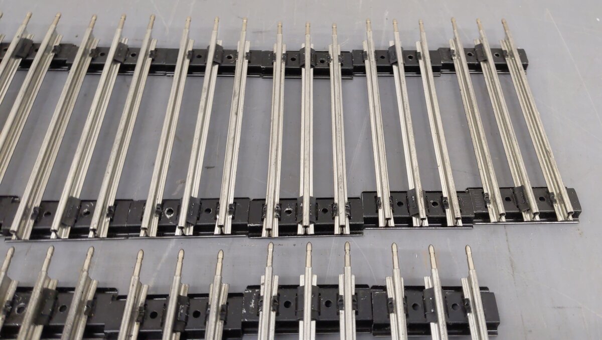 Lionel 6-65505 O Half-Straight Track Section (28) EX