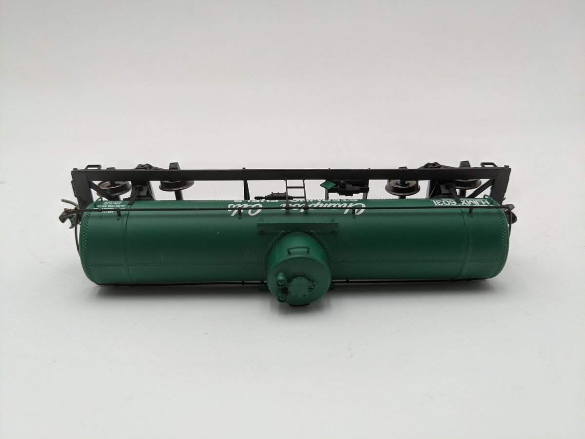 InterMountain 46329-04 HO Champion Oils/Sterling Fuels ACF Riveted Tank Car EX/Box