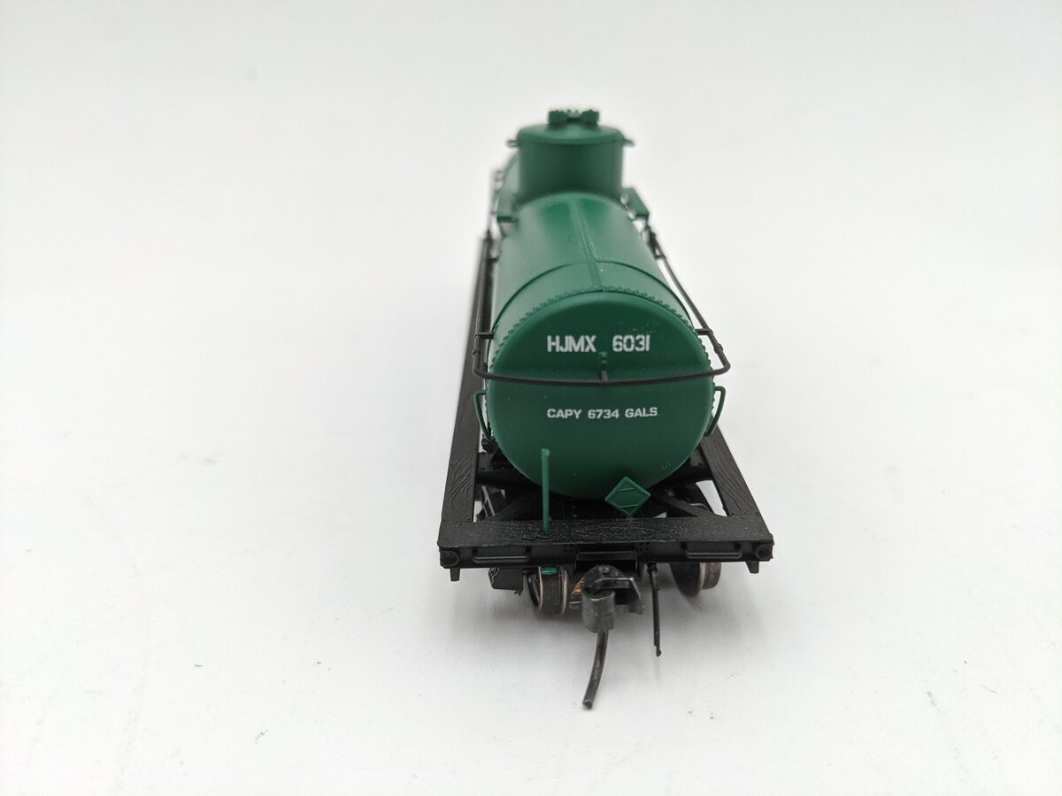 InterMountain 46329-04 HO Champion Oils/Sterling Fuels ACF Riveted Tank Car EX/Box