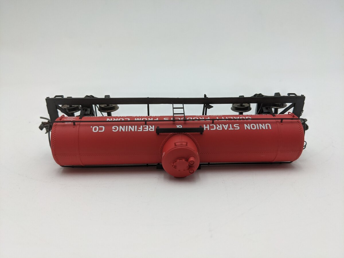 InterMountain 46331 ACF Type 27 Riveted 8000-Gallon Tank Car
