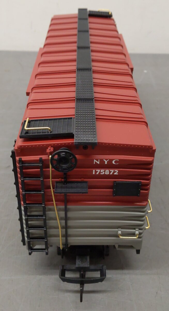 LGB 47914 G Scale NYC Pacemaker Boxcar LN/Box