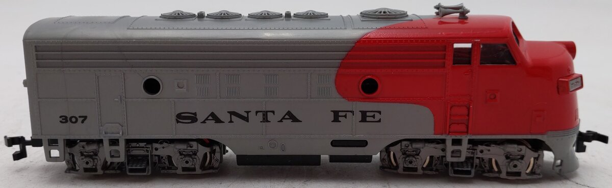 Bachmann 61502 HO Santa Fe F9 Powered Diesel Locomotive #307 EX/Box