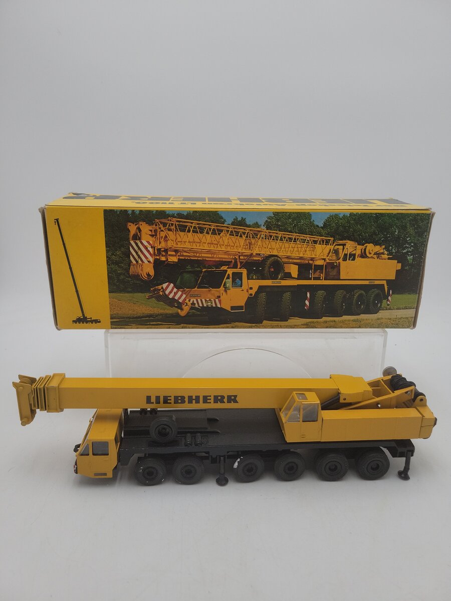 Conrad 2072 1:50 Scale Yellow Liebherr LT1100 Crane Diecast EX/Box