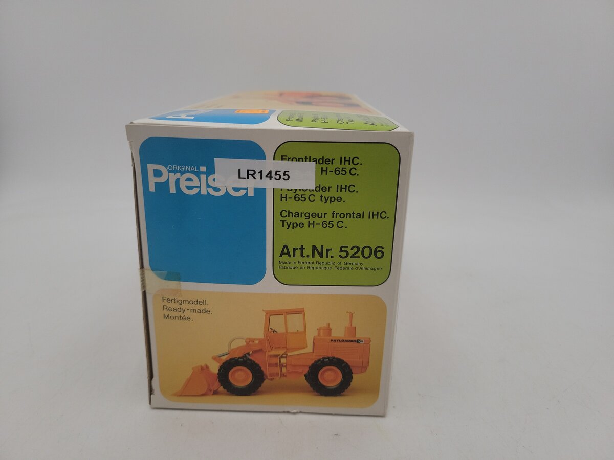 Preiser 5206 G International Harvester Payloader H-65C Type Front Loader Tractor EX/Box