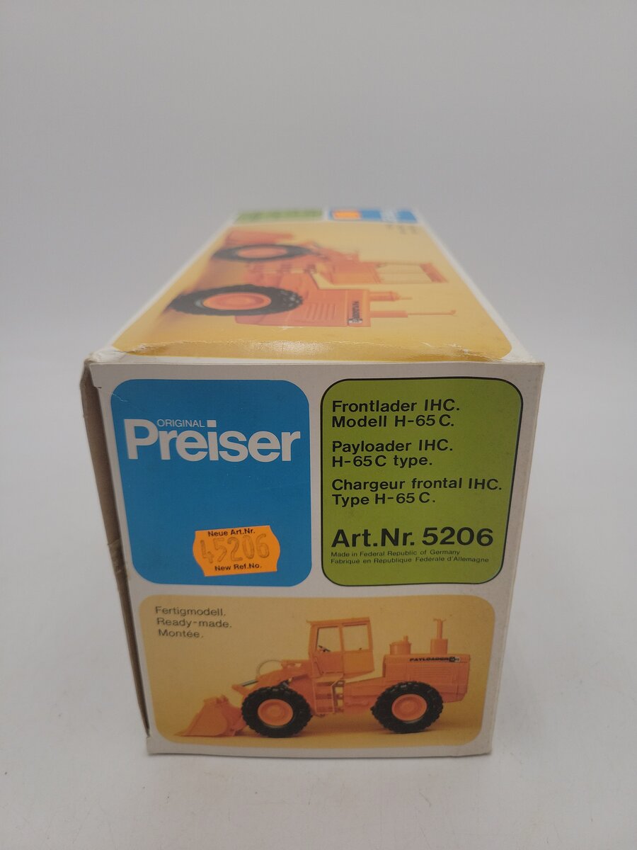 Preiser 5206 G International Harvester Payloader H-65C Type Front Loader Tractor EX/Box