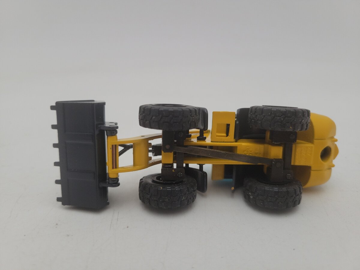 NZG 483 1:64 Scale Black & Yellow Kramer Allrad 418 Wheel Loader Die Cast EX/Box
