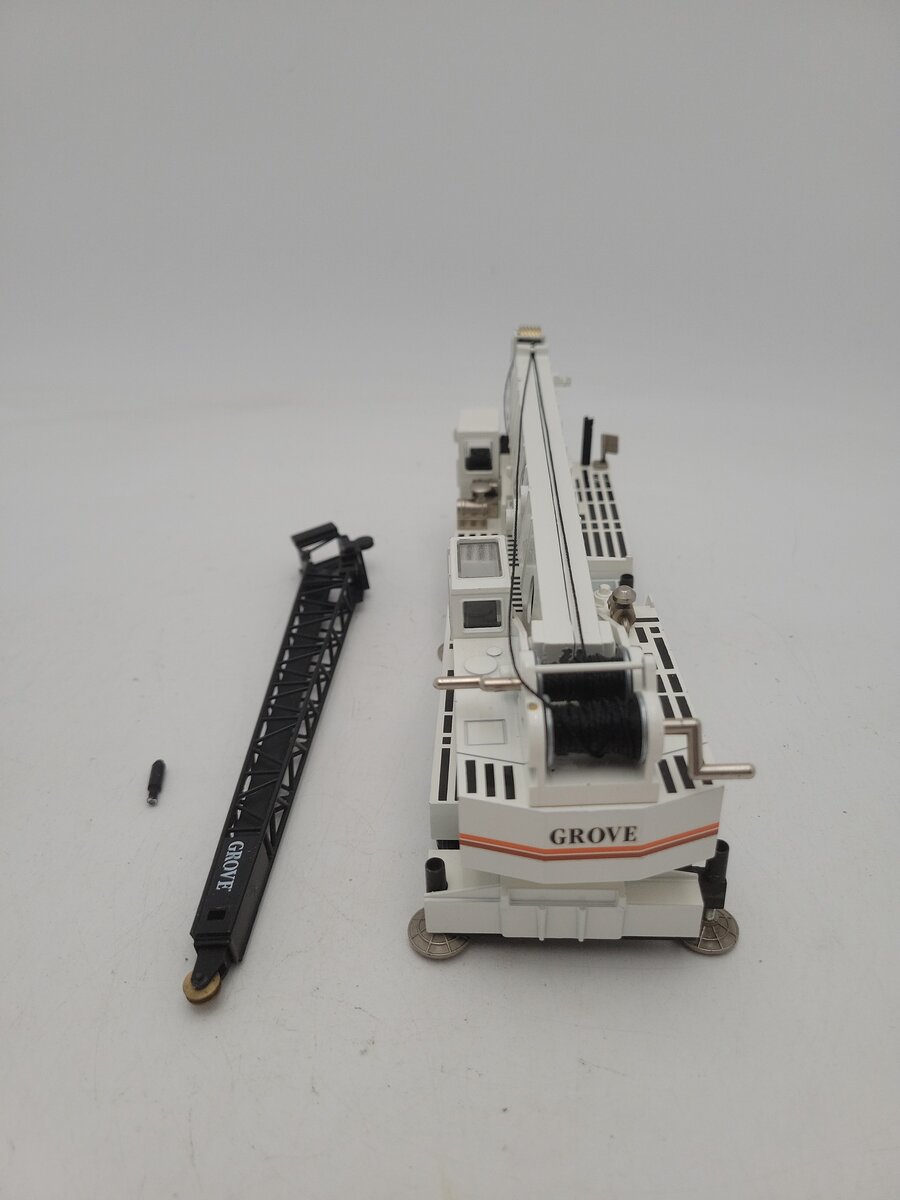 NZG 380 1:50 Scale White Die-Cast Grove Worldwide TM9120 Hydraulic Crane EX/Box