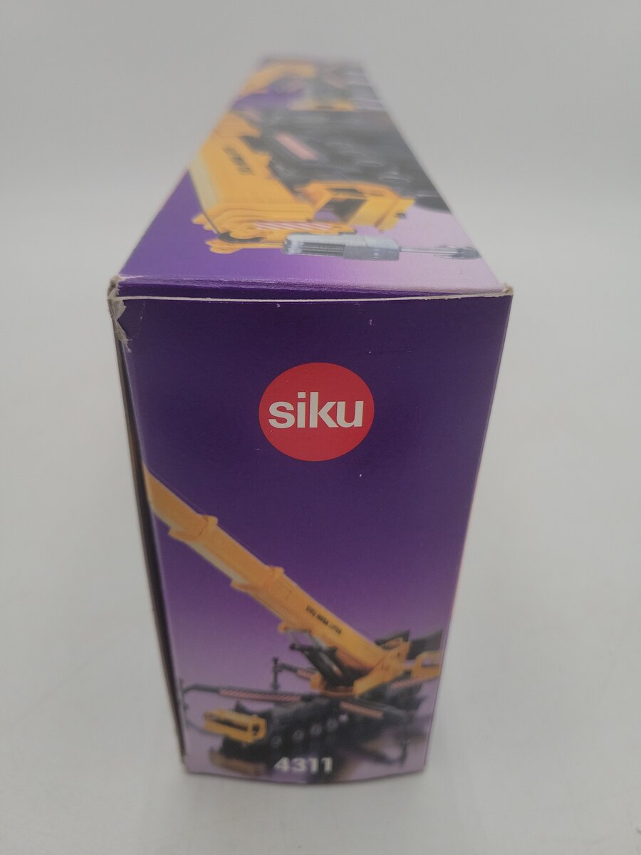 Siku 4311 1:55 Scale Super Series Mega Lifter Yellow Crane Diecast Metal Model NIB