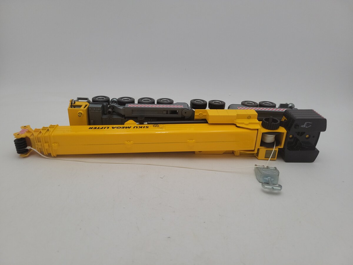 Siku 4311 1:55 Scale Super Series Mega Lifter Yellow Crane Diecast Metal Model NIB