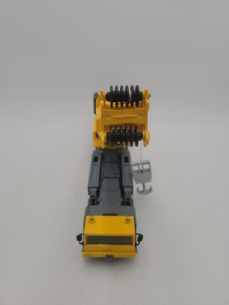 Siku 4311 1:55 Scale Super Series Mega Lifter Yellow Crane Diecast Metal Model NIB