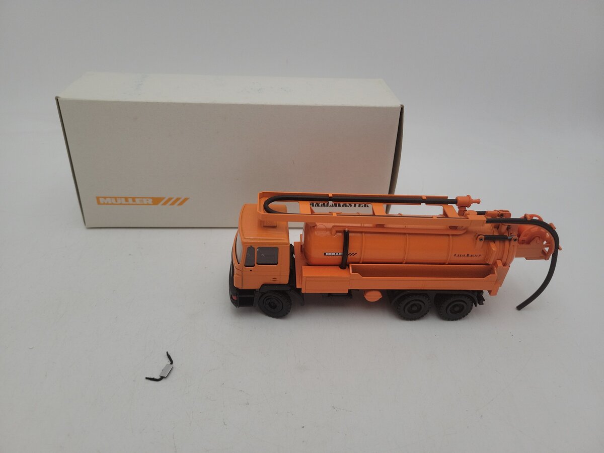 Conrad 4179 1:50 Scale Orange MAN Muller Canal Master Suction Machine Die Cast EX/Box
