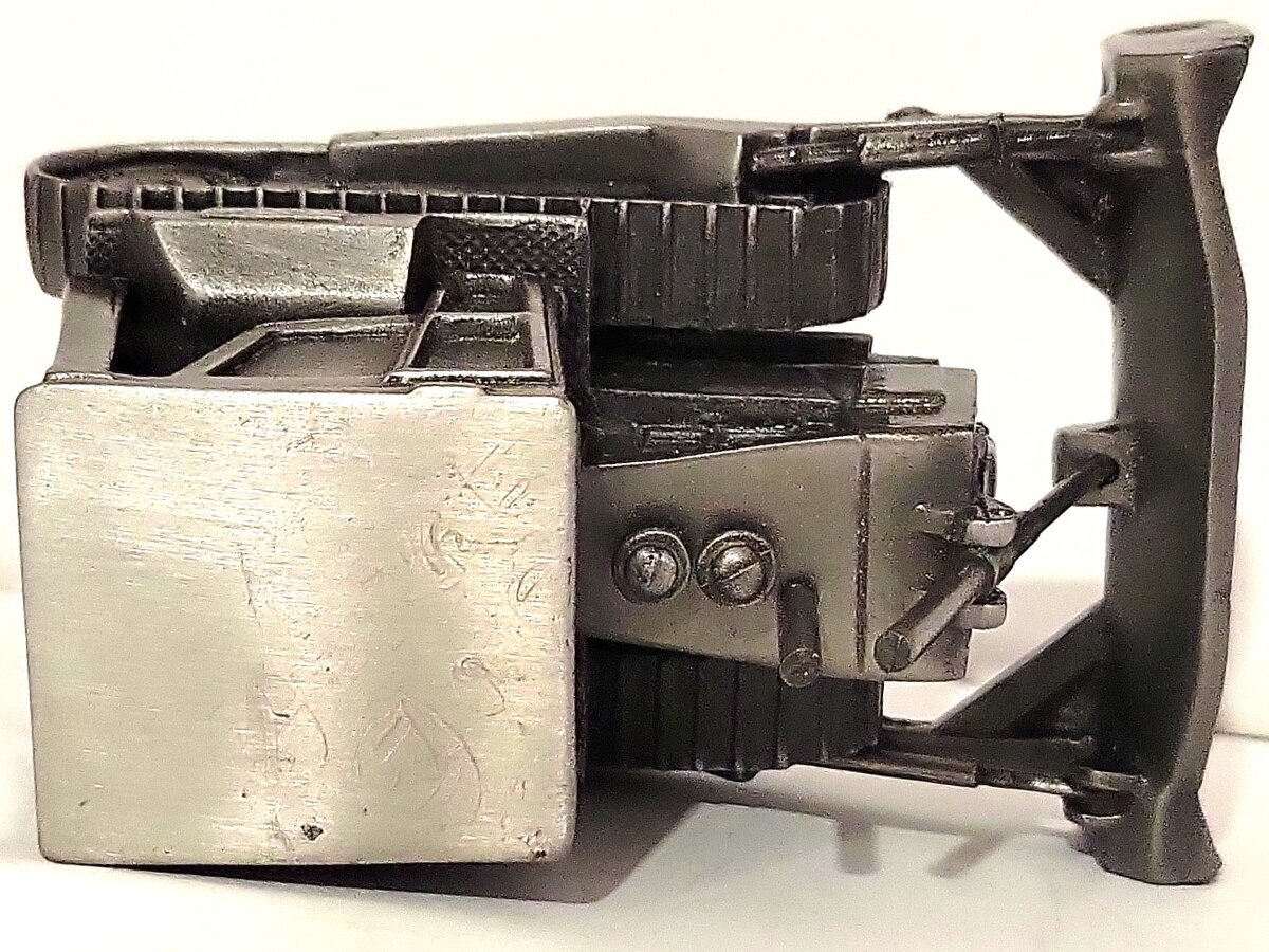 SpecCast 1:50 Pewter GM Terex 82-50 Bulldozer EX