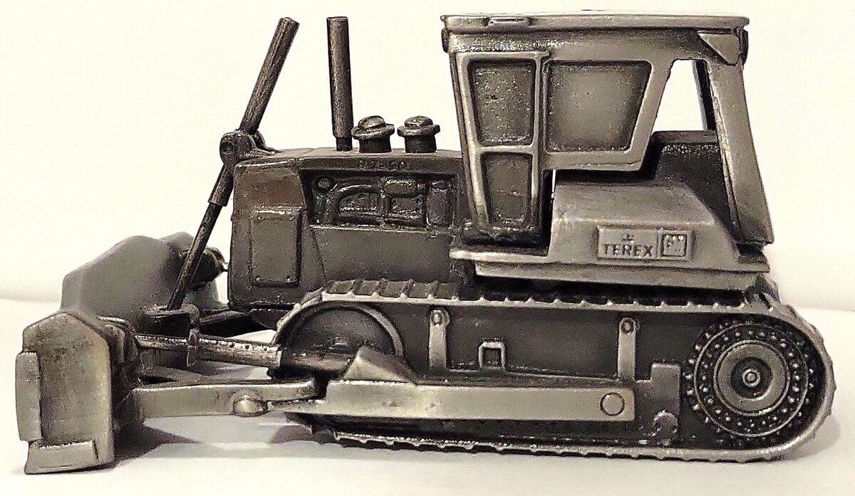 SpecCast 1:50 Pewter GM Terex 82-50 Bulldozer EX
