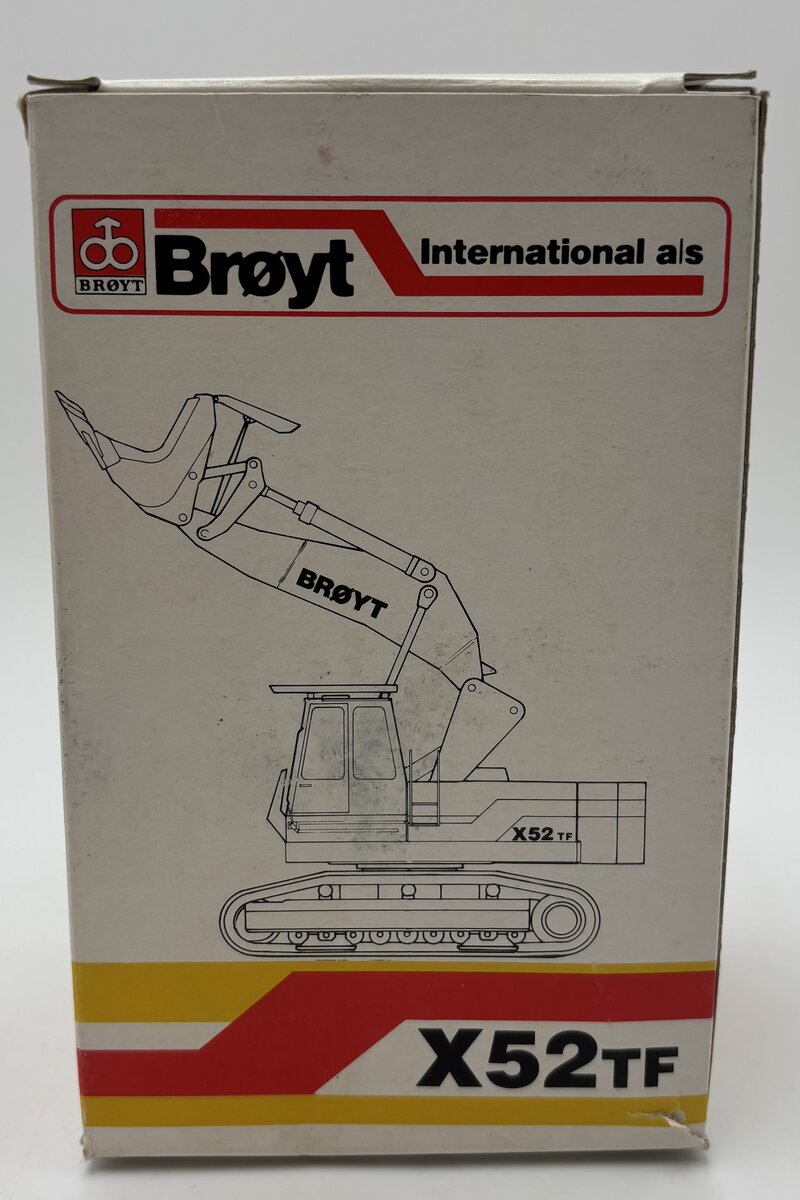 NZG 330 1:50 Broyt International X52TF Tracked Excavator LN/Box