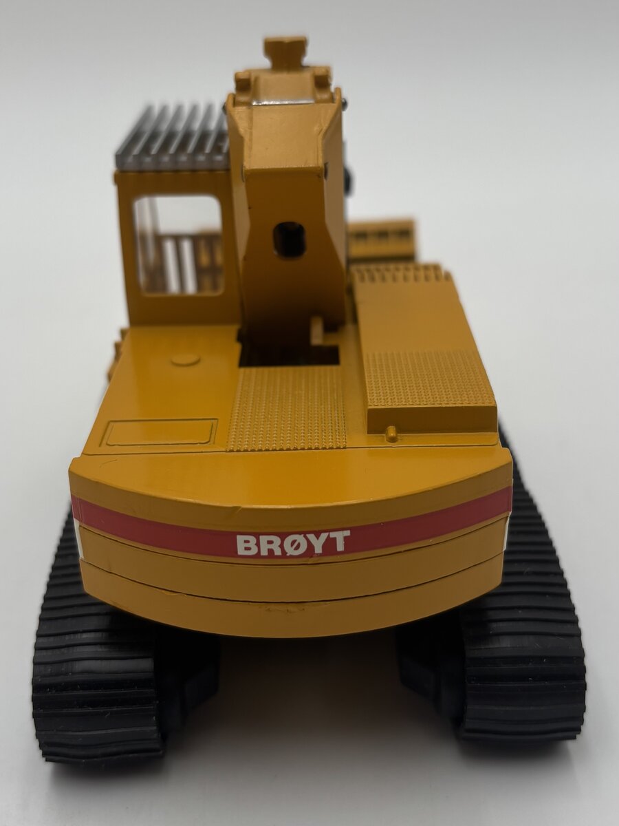 NZG 330 1:50 Broyt International X52TF Tracked Excavator LN/Box