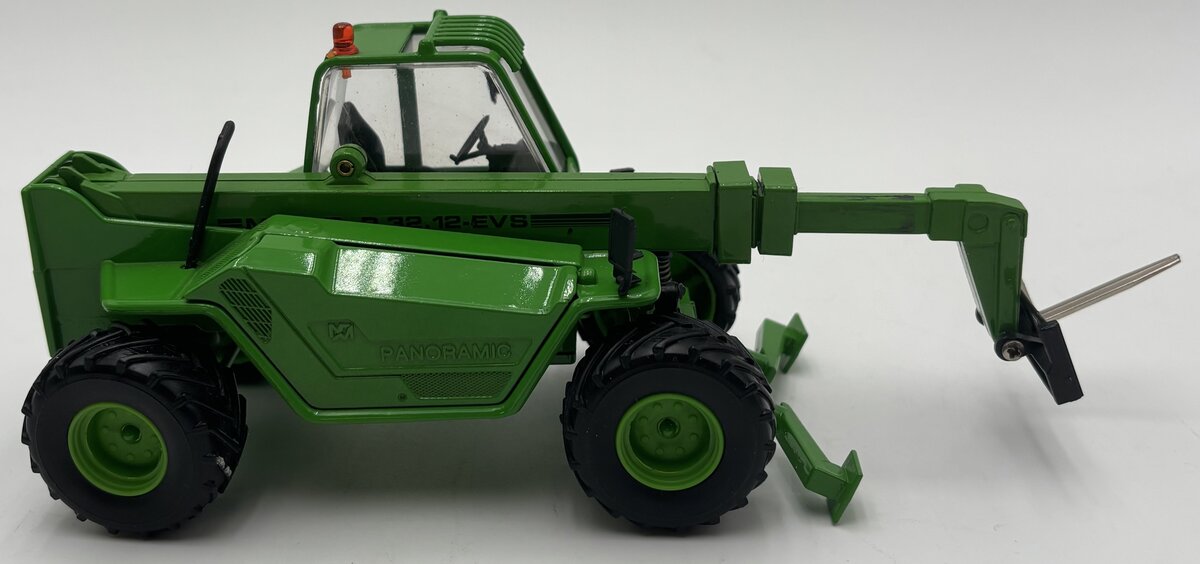 ROS 1:32 Merlo Panoramic Evolution Telescopic Handler EX/Box