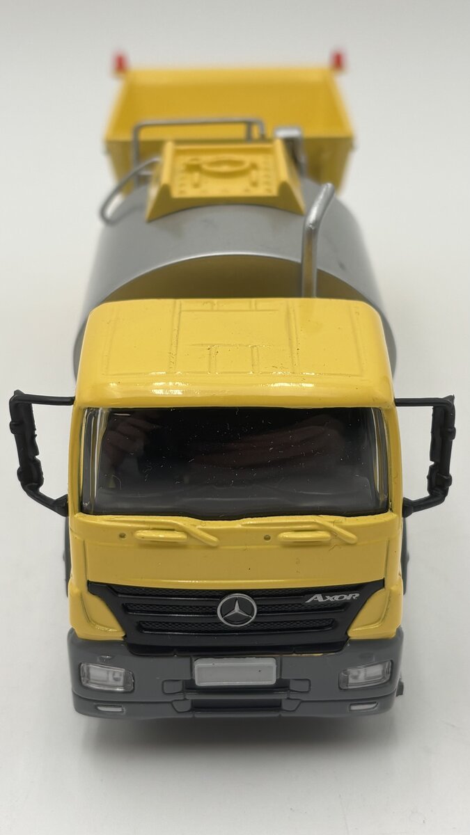 Bymo 20051 1:50 Mercedes-Benz Breining Viasealer EX/Box