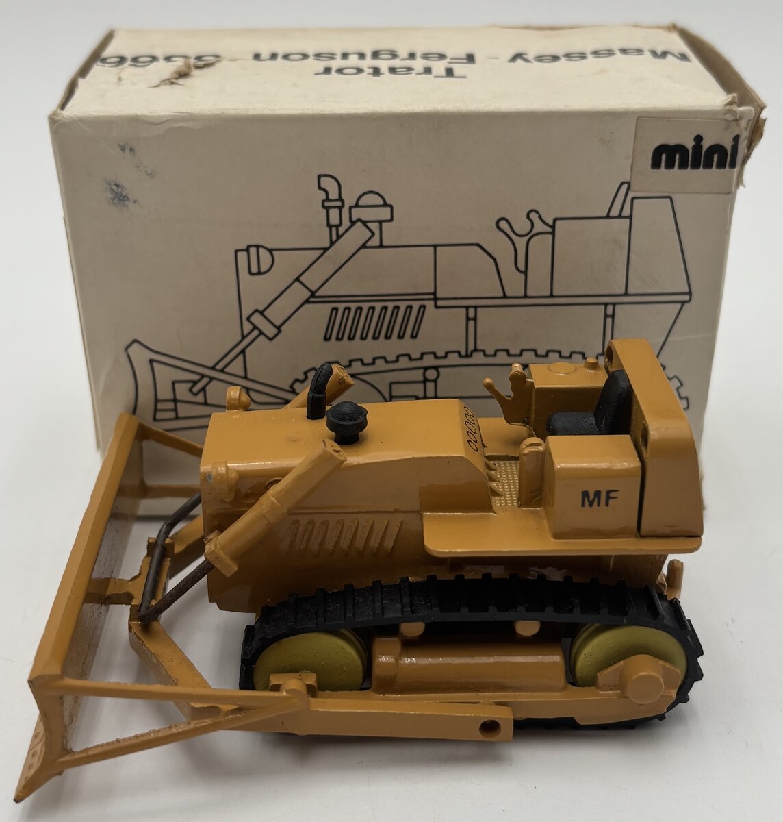 Minibrindes 1:43 Trator Massey-Ferguson M-5 3366 Bulldozer EX/Box