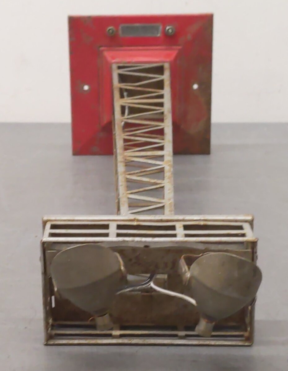 Lionel 92 Vintage Standard Gauge Tall Dual Light Floodlight Tower VG