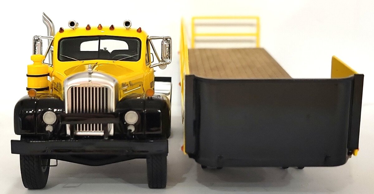 First Gear Custom Caterpillar Mack Tractor & Trailer w/ Load EX