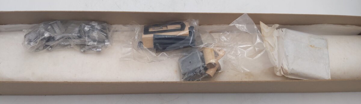 Walthers 933-9101 O Gauge Vintage Pullman w/ Interior 80' Observation Car Kit LN/Box