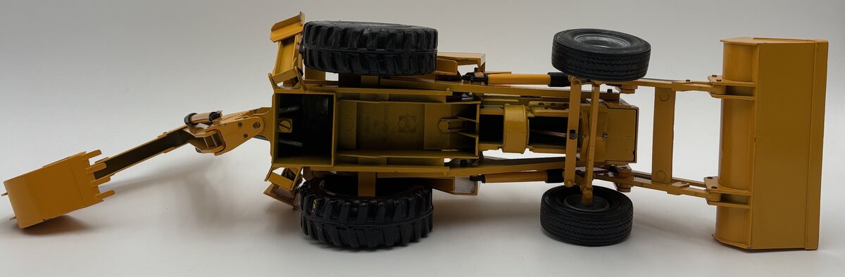Case M20670 1:16 580B Construction King Loader Backhoe EX/Box