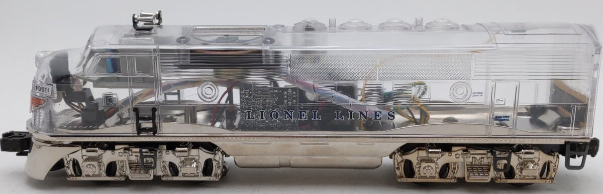 Lionel 6-38152 O Lionel Lines F3A Non-Powered Clear Cab Diesel Locomotive #1900 EX/Box