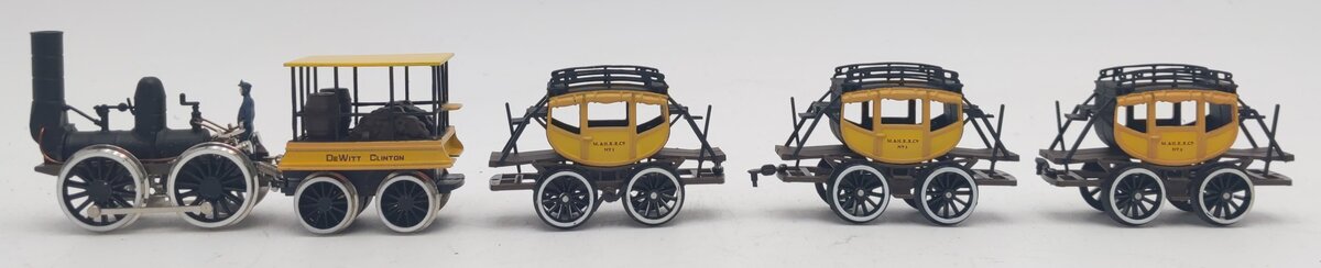 Bachmann 40-130 HO Gauge Dewitt Clinton Steam Train Set EX/Box