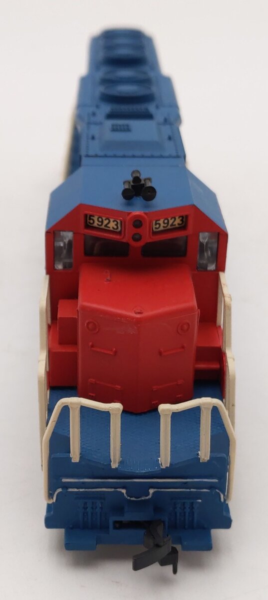 AHM HO Scale Grand Trunk Western SD-40 Diesel #5923 - Custom Painted