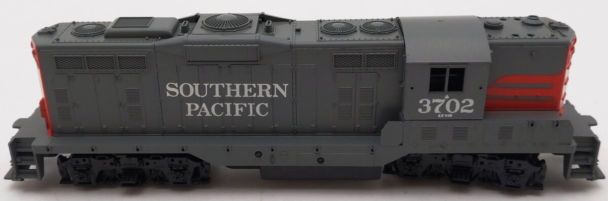 Athearn 3051 HO Southern Pacific GP9 Dummy Diesel Locomotive #3702 - Custom EX