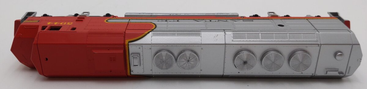 Athearn 3621 HO Scale Santa Fe FP-45 Powered Diesel Locomotive #5944 EX/Box