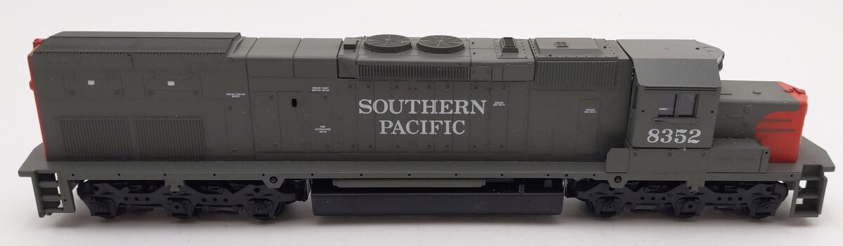 Athearn 4551 Southern Pacific SD40T-2 Non-Powered Diesel Locomotive #8326 EX/Box
