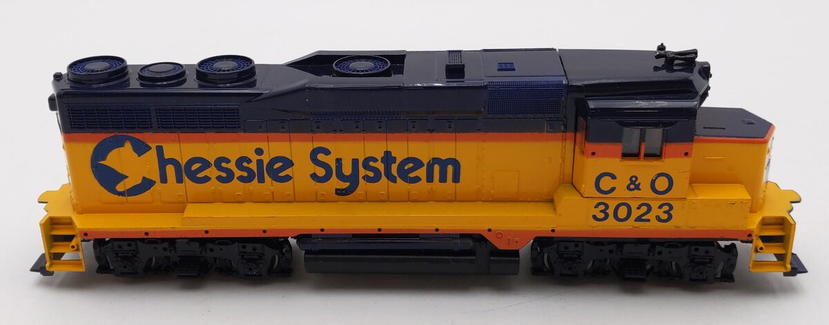 Athearn 1613-1 HO Bev-Bel Corp. Chessie System GP-30 Powered Diesel #3023 VG/Box