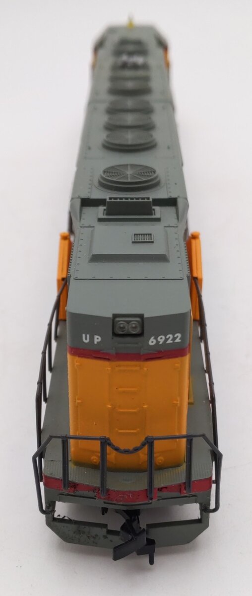 Bachmann 41-665-01 HO Union Pacific DD40AX Diesel Locomotive #6922