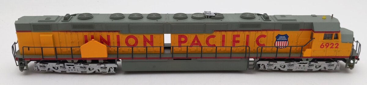 Bachmann 41-665-01 HO Union Pacific DD40AX Diesel Locomotive #6922 EX/Box