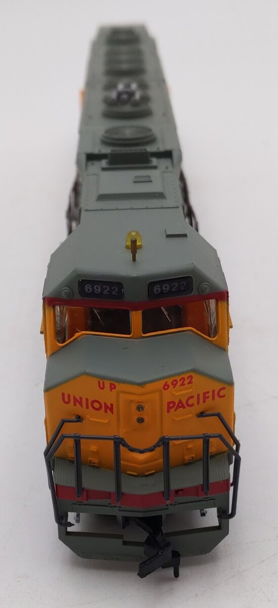 Bachmann 41-665-01 HO Union Pacific DD40AX Diesel Locomotive #6922