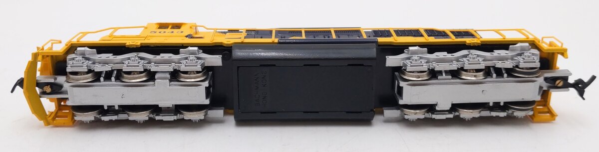 Bachmann 41-670-02 HO Scale Santa Fe SD40-2 Diesel Locomotive #5043 EX/Box