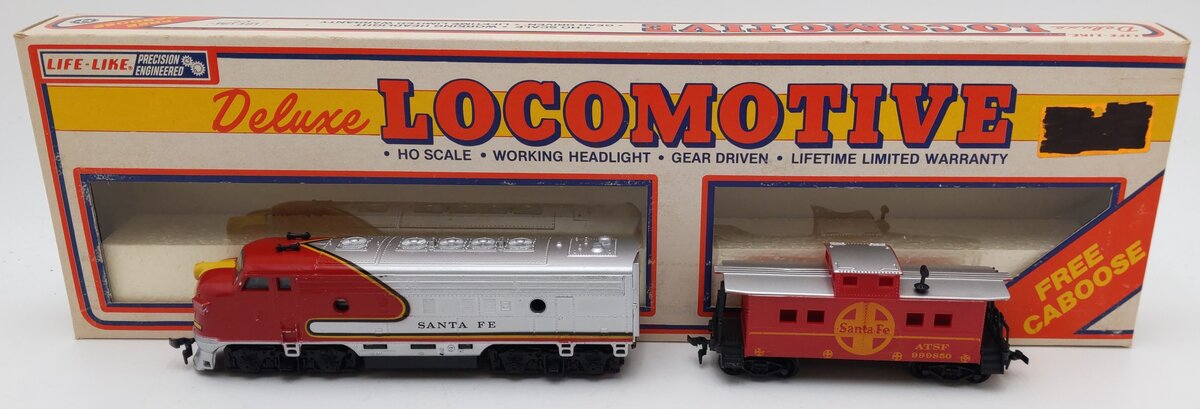 Life Like HO Scale Santa Fe Deluxe Diesel Locomotive & Caboose (Set of 2) EX/Box